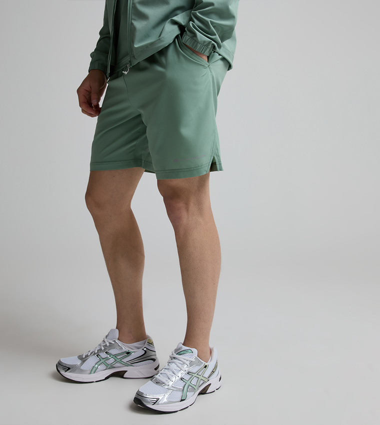 DISTANCE Solid Running Shorts