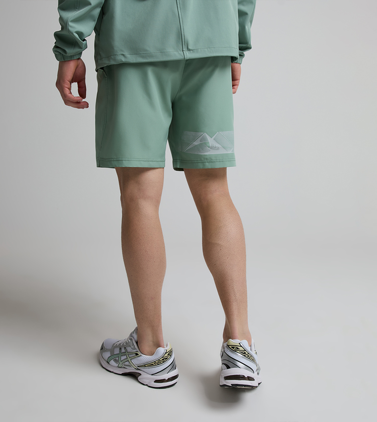 DISTANCE Solid Running Shorts