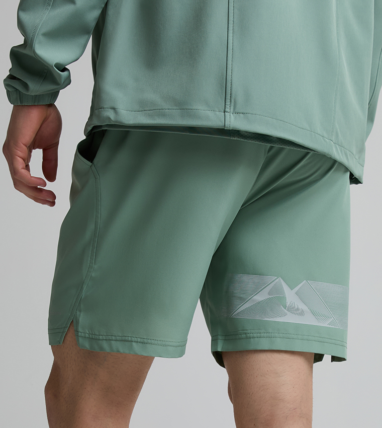 DISTANCE Solid Running Shorts