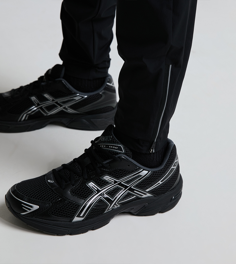 VENT 2.0 Solid Tapered Fit Track Pants