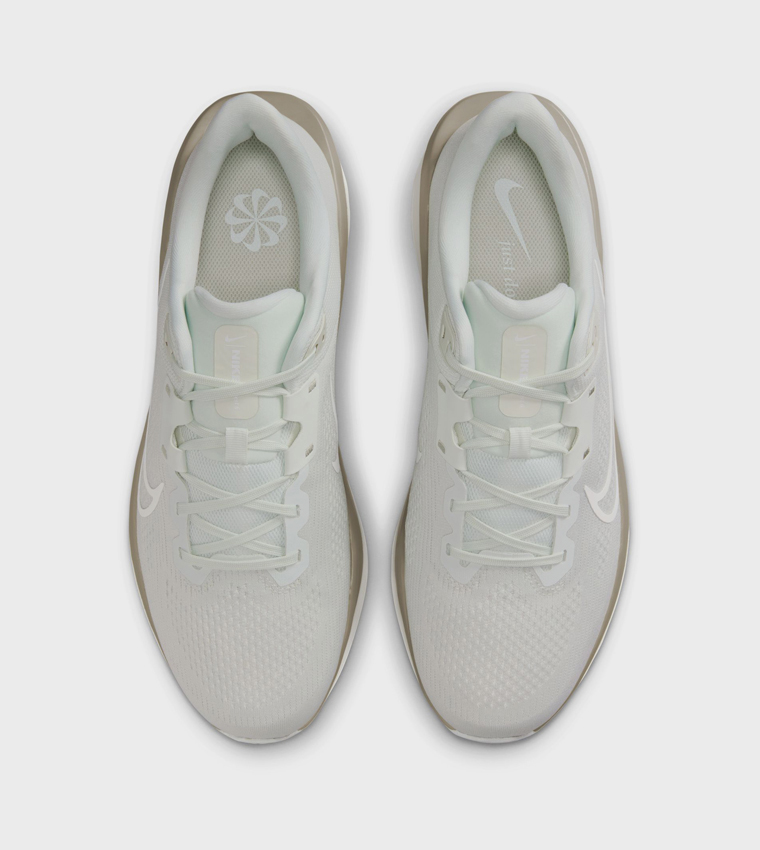 QUEST 6 Logo Print Running Shoes