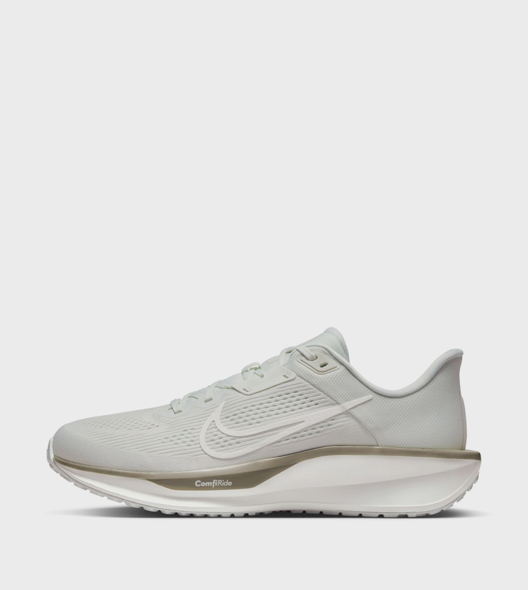 QUEST 6 Logo Print Running Shoes