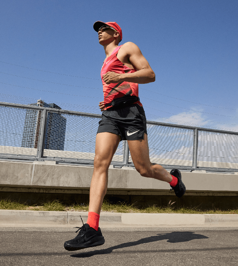 DOWNSHIFTER 13 Lace Up Running Shoes