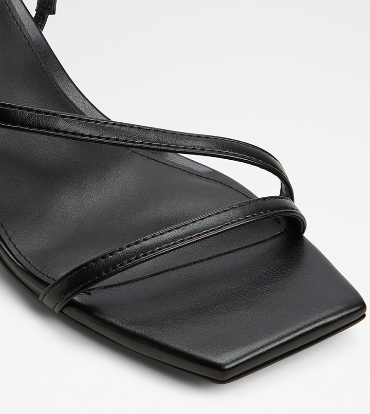 صندل فيرا كعب بحزام خلفي 