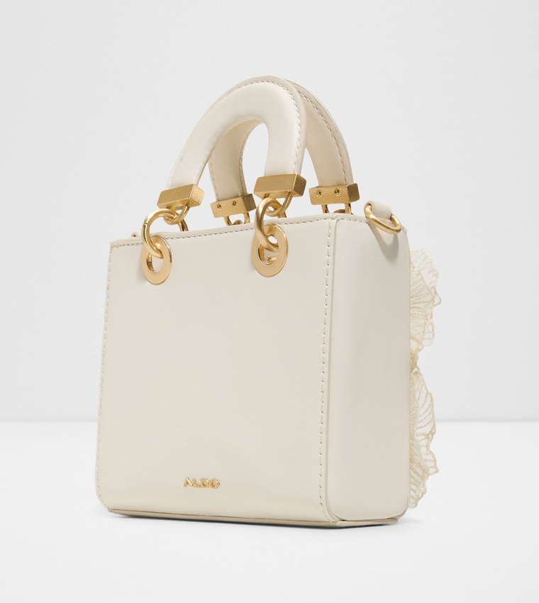 شنطة يد مزينة