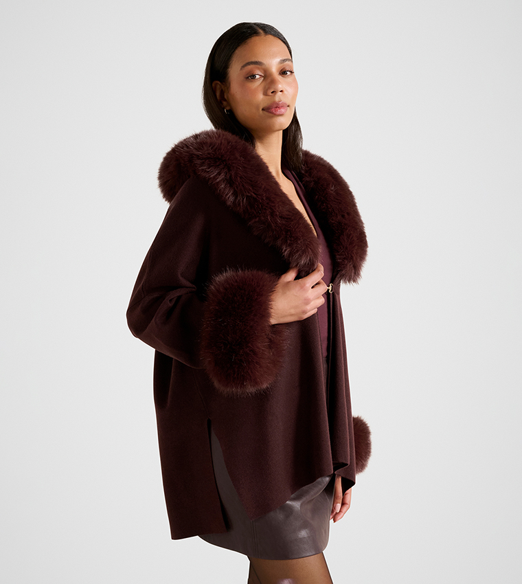 ALIA Faux Fur Trim Knit Cape