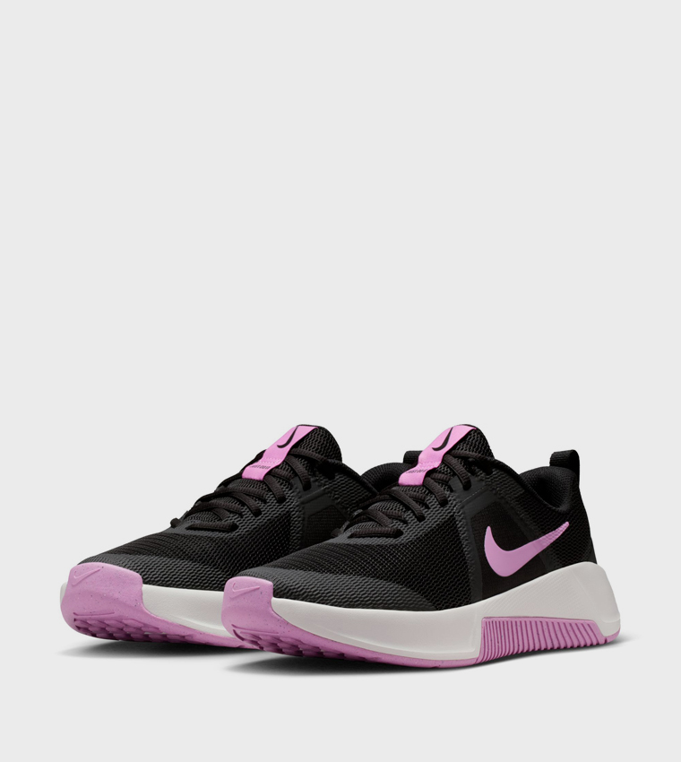MC 3 Lace-Up Training Shoes