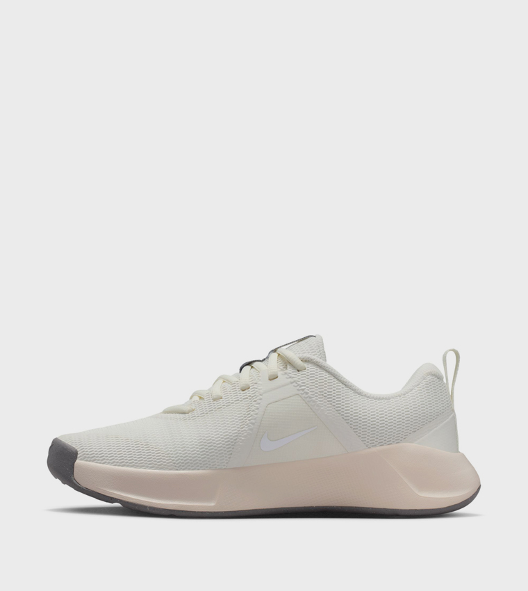 MC 3 Lace-Up Training Shoes