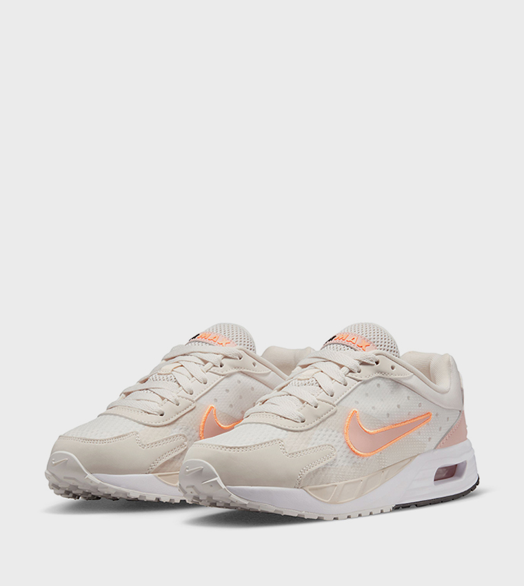 AIR MAX SOLO BG Runner Sneakers