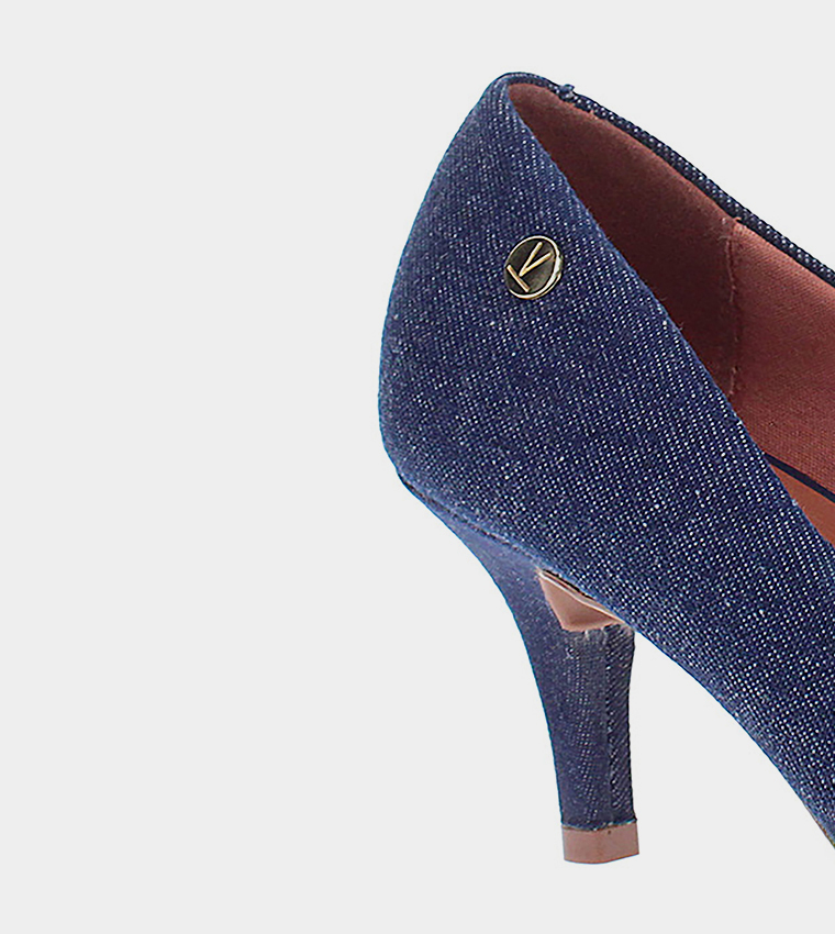 SCHOLASTICA Pointed Toe Denim Pumps