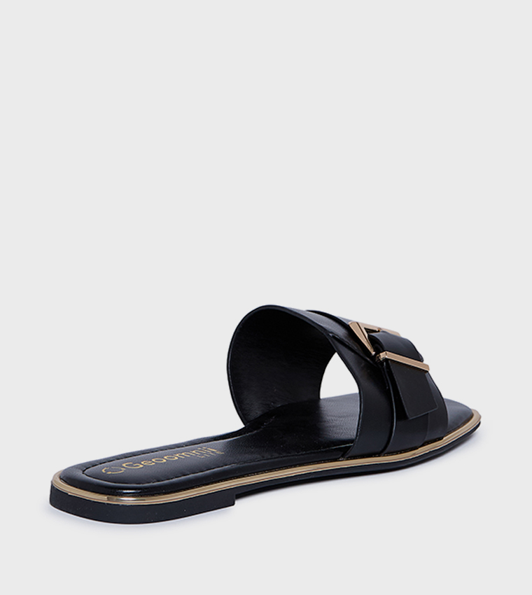 PEALOMEA Solid Buckle Detail Flat Sandals