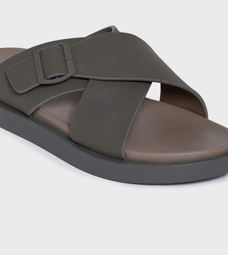  MARCO Criss-Cross Strap Arabic Sandals