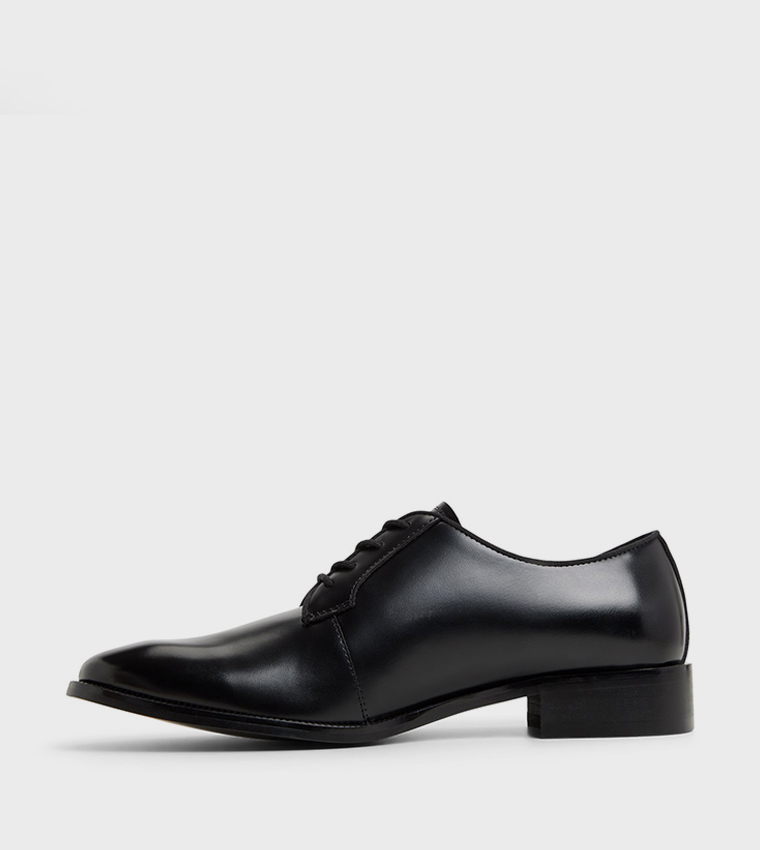 GILROY Solid Formal Shoes
