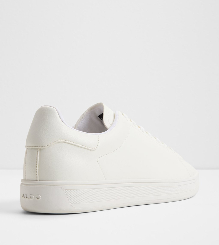 سنيكرز برباط