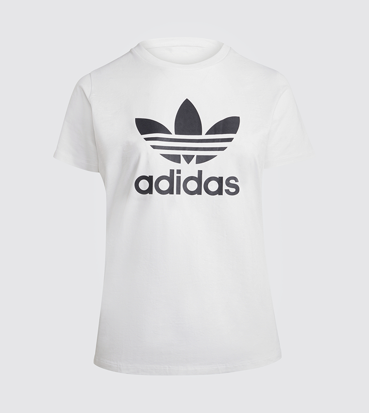 تيشيرت رياضي بطبعة 