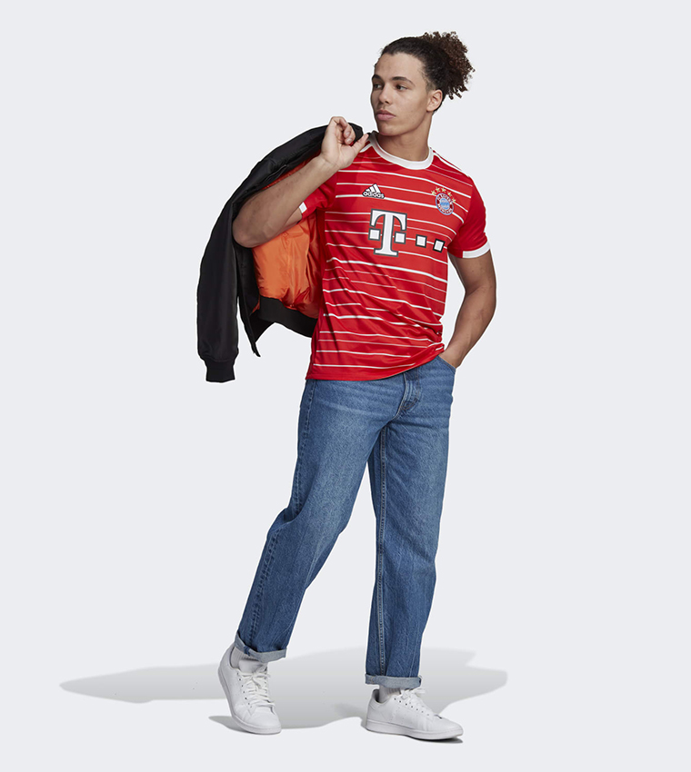 تيشيرت جيرسي بايرن ميونخ 22/23