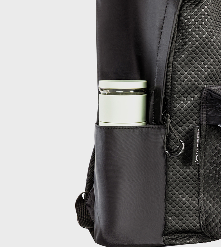 حقيبة ظهر بشعار 17 بوصة  