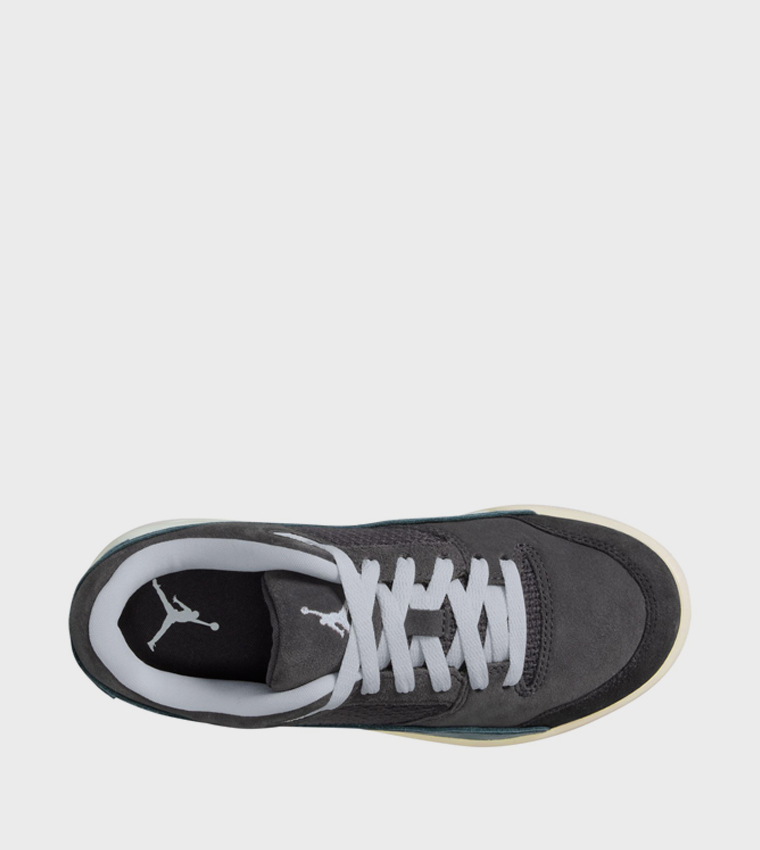 حذاء كرة سلة جوردن فلايت برباط