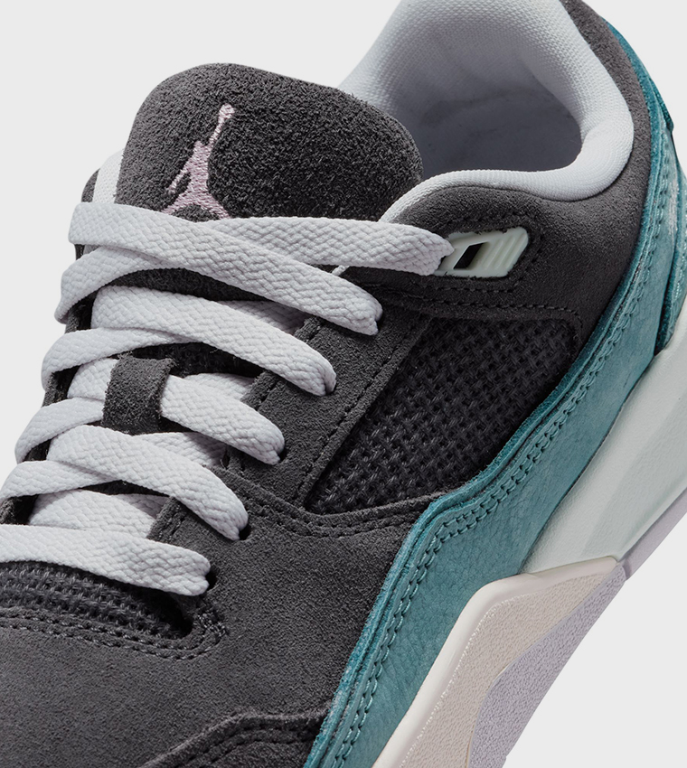 حذاء كرة سلة جوردن فلايت برباط