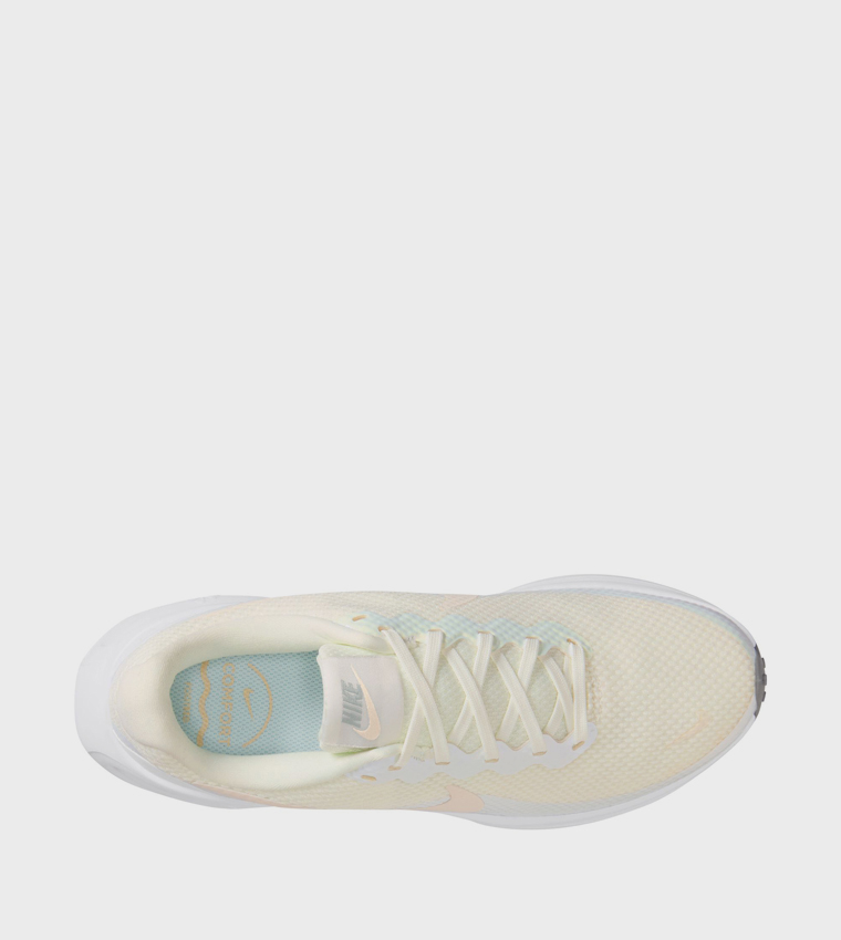 REVOLUTION 8 Running Shoes