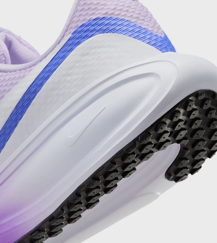 REVOLUTION 8 Running Shoes