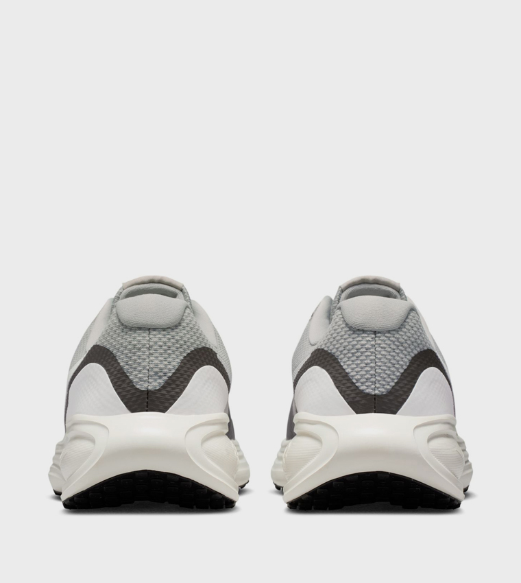 REVOLUTION 8 Running Shoes