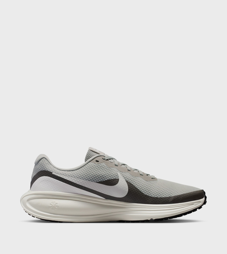 REVOLUTION 8 Running Shoes