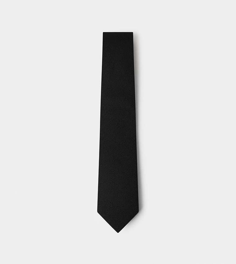 Solid Regular Tie