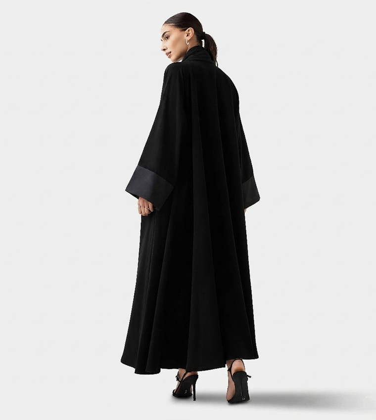 Classic Threadwork Long Sleeves Abaya