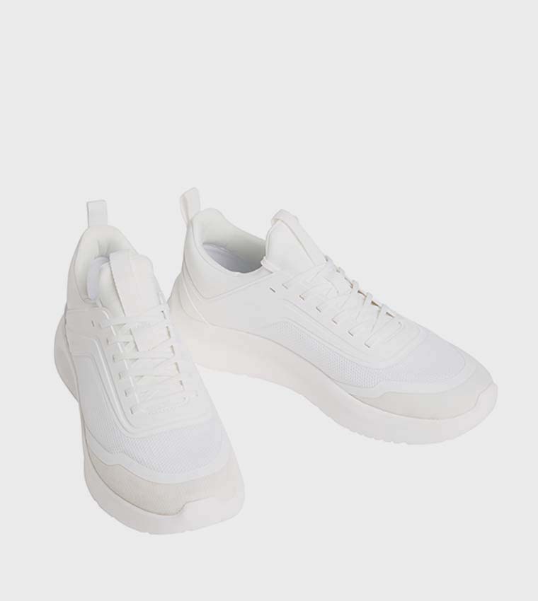 Round Toe EVA Runner Sneakers