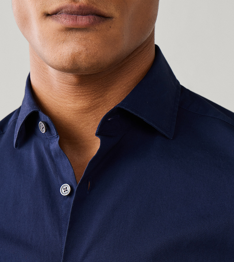 Solid Cut-Away Collar Long Sleeves Shirt