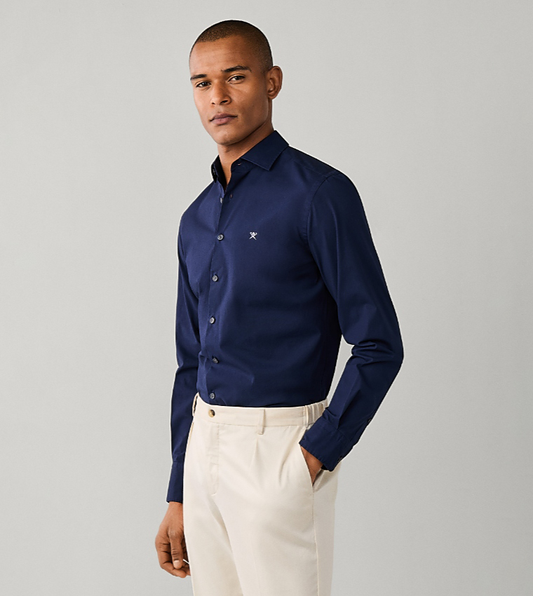 Solid Cut-Away Collar Long Sleeves Shirt