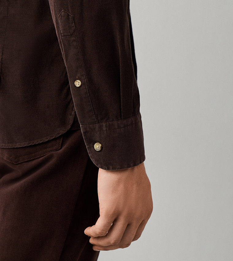 Solid Cut-Away Collar Long Sleeves Shirt