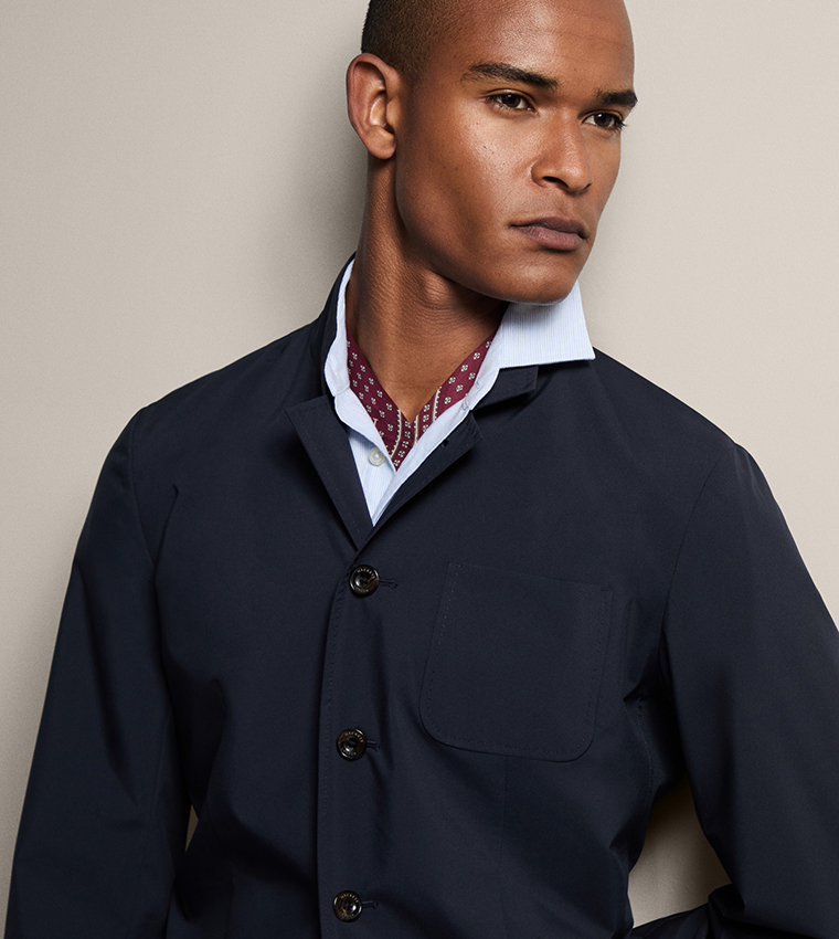 جاكيت بتصميم بليزر خفيف للغاية