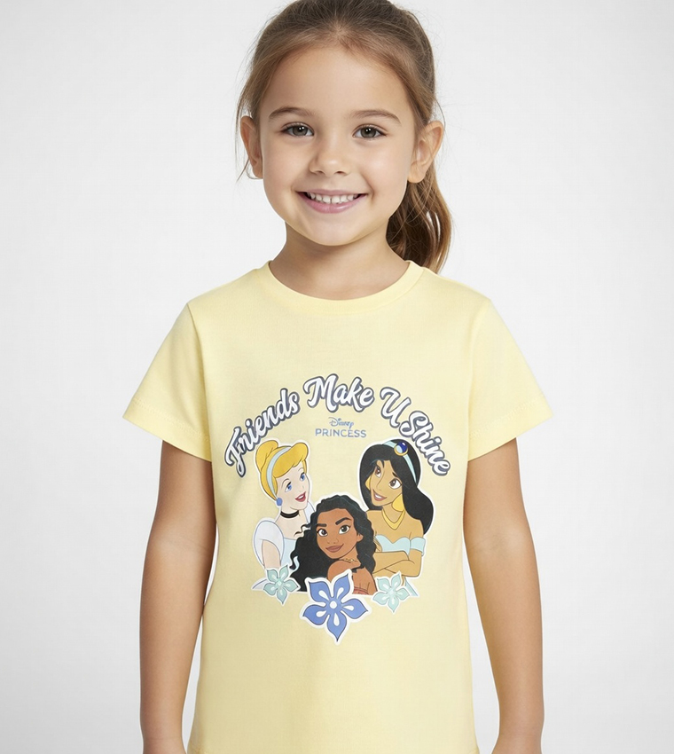 تيشيرت كم قصير بطبعة أميرات ديزني