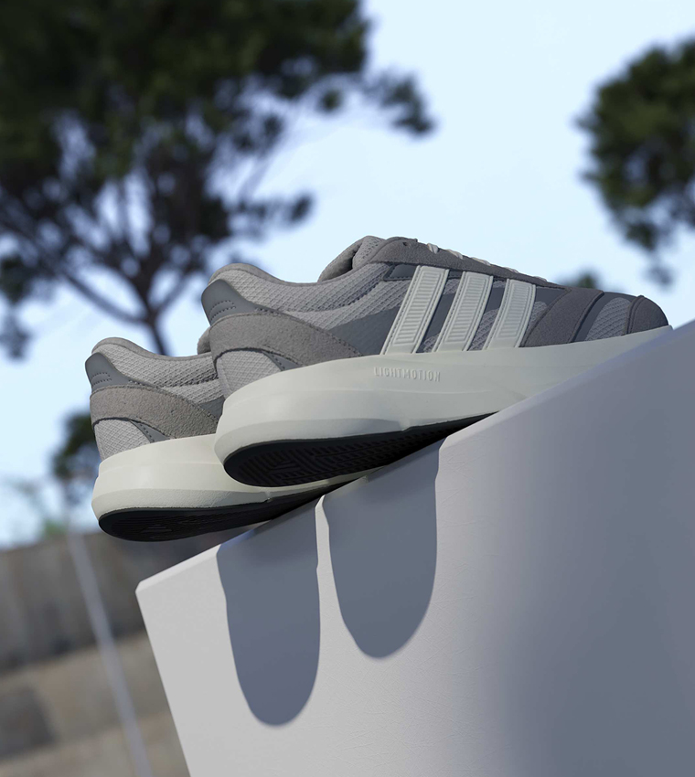 LIGHTSHIFT 2.0 Stripe Detail Sneakers