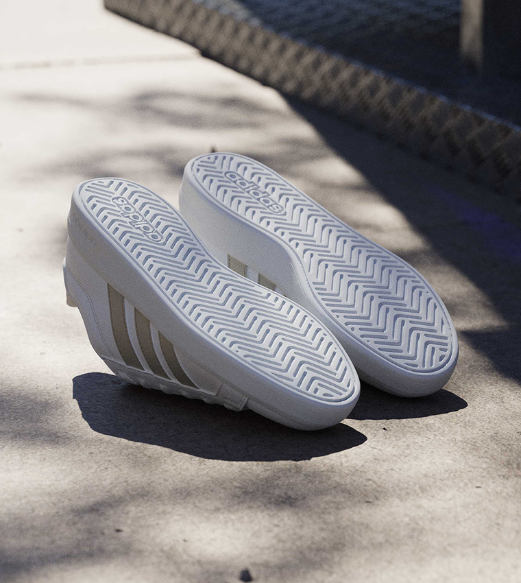 GRAND COURT BASE 3.0 Stripe Detail Lace-Up Sneakers