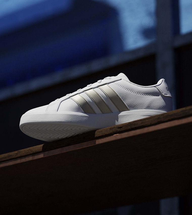 GRAND COURT BASE 3.0 Stripe Detail Lace-Up Sneakers