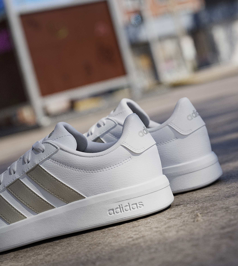 GRAND COURT BASE 3.0 Stripe Detail Lace-Up Sneakers