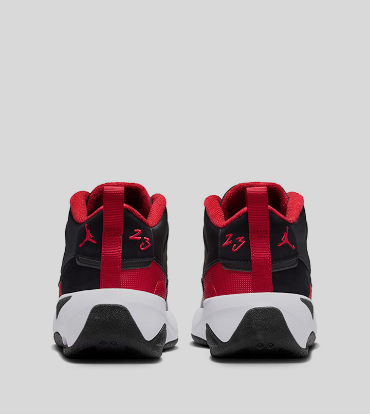 JORDAN MAX AURA 7 Logo Detail High-Top Basketball Shoes