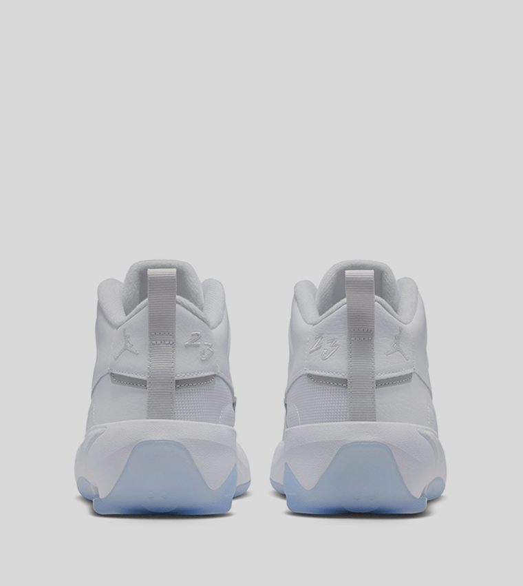 JORDAN MAX AURA 7 Logo Detail High-Top Basketball Shoes