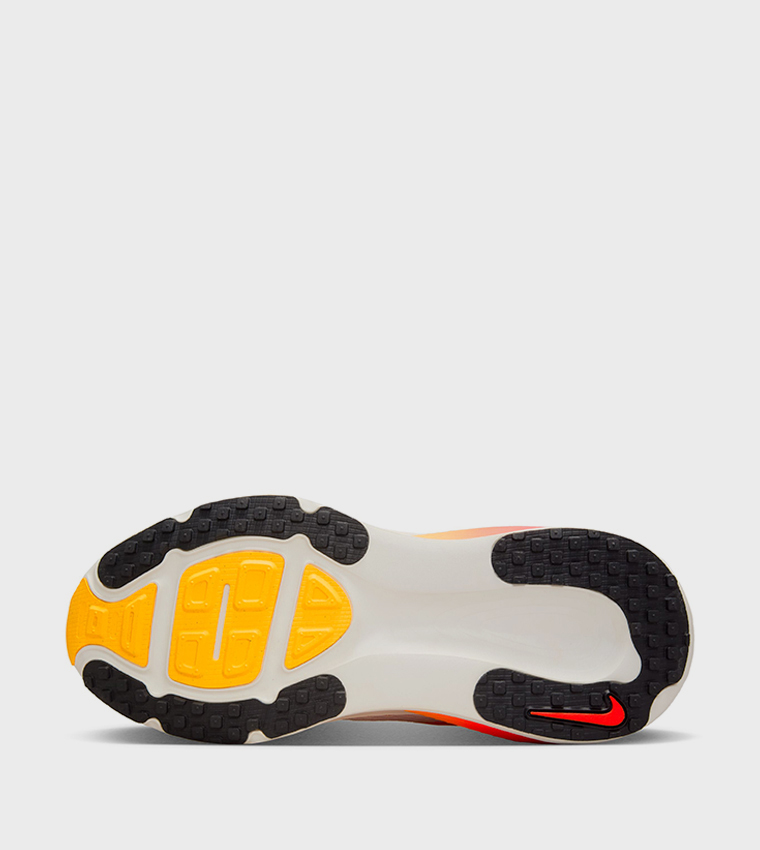 VOMERO 18 GS Runner Sneakers