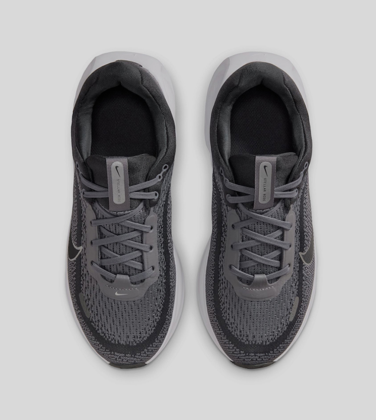 حذاء جري ستيلار رايد بشعار