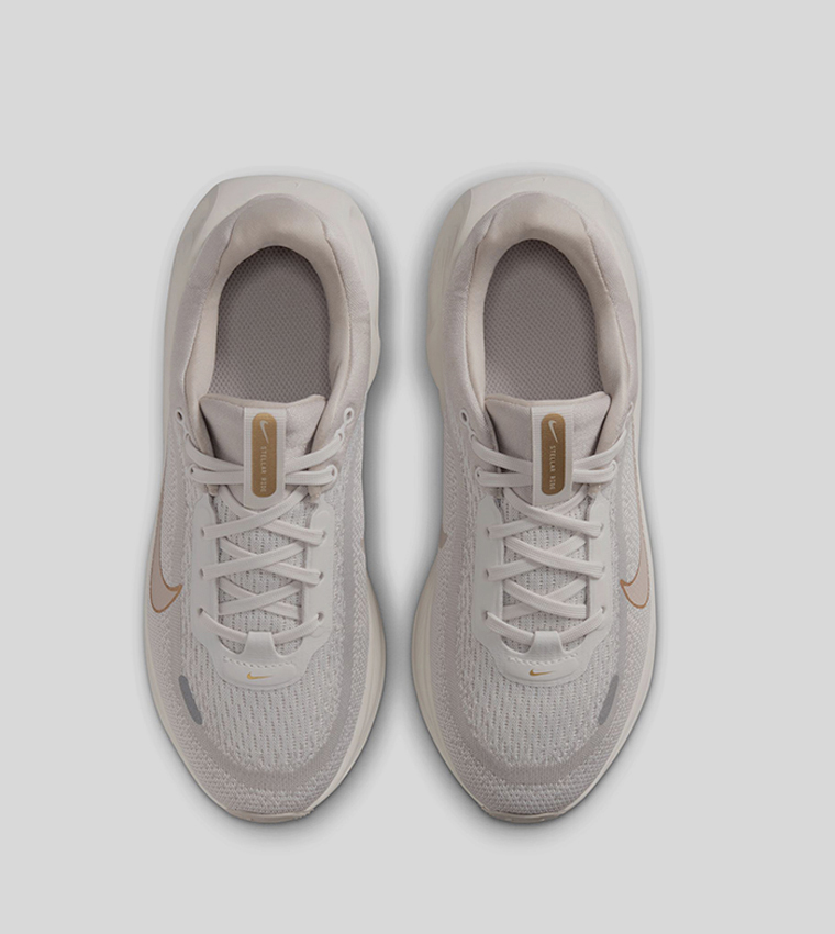 STELLAR RIDE Logo Detail Running Shoes