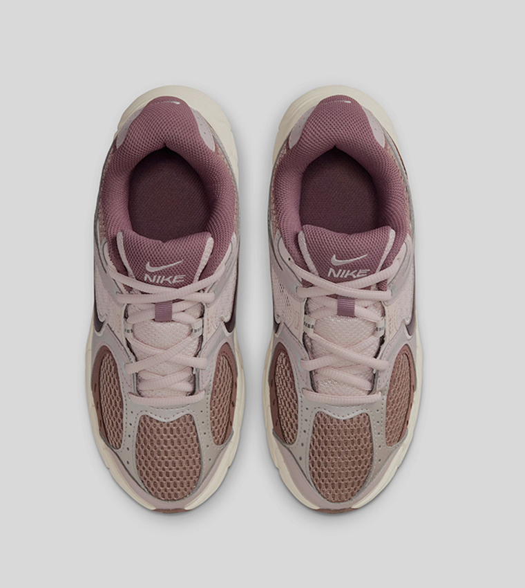 V5 RNR Logo Detail Sneakers