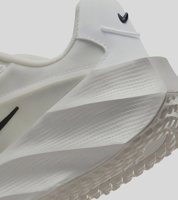STYLE RESPONSE Y3K Runner Sneakers