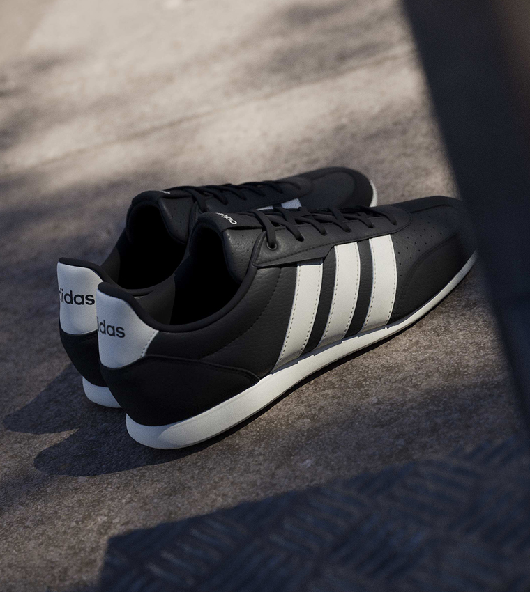 BARREDA Stripe Detail Lace-Up Sneakers