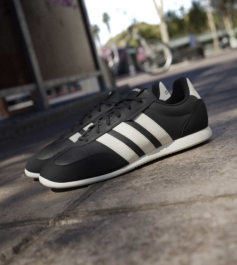 BARREDA Stripe Detail Lace-Up Sneakers