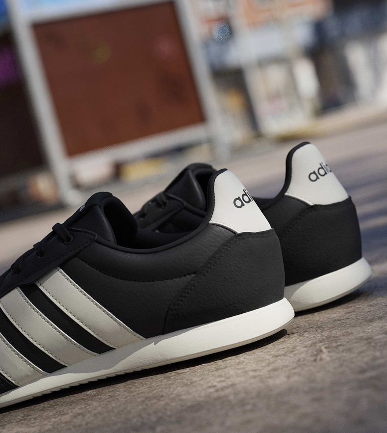 BARREDA Stripe Detail Lace-Up Sneakers