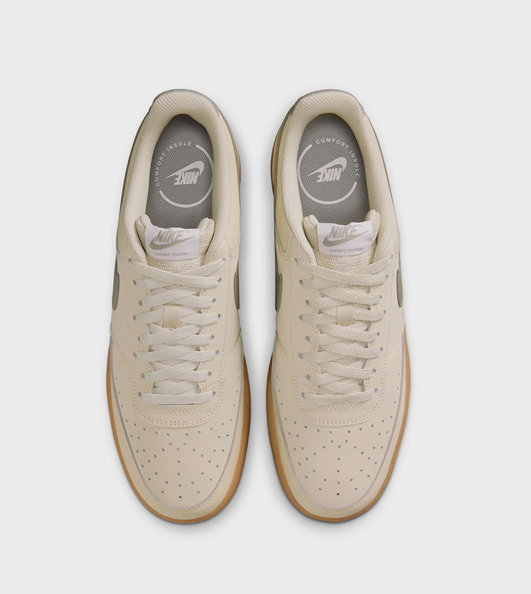 سنيكرز كورت فيجن برباط